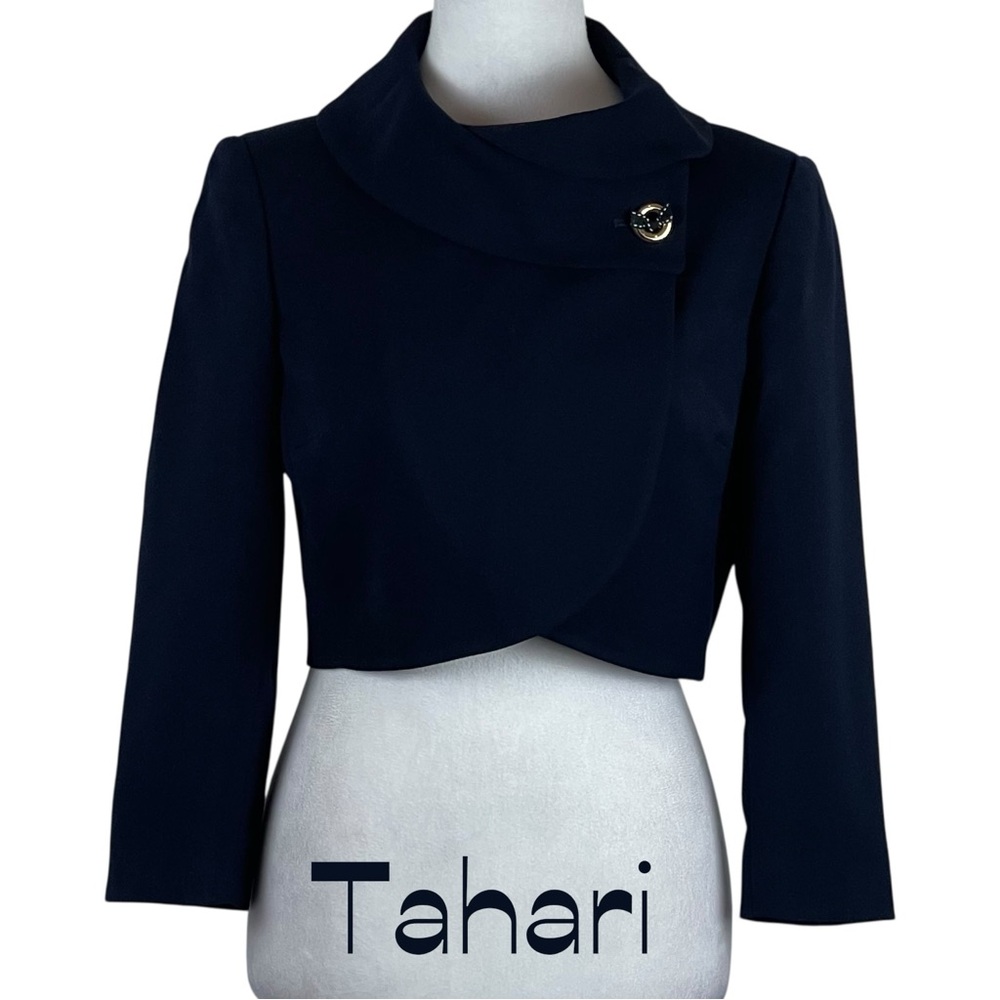 Tahari Cropped Navy Long Sleeve Jacket NWOT Size 4